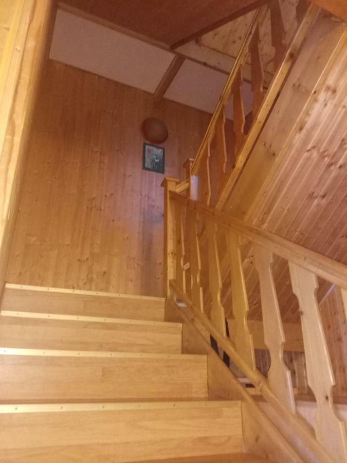 Casa Alexandru Hotel Азуга Екстериор снимка